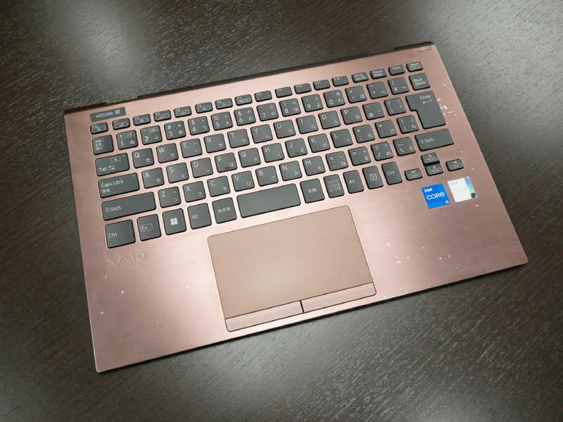 キーボード部は傷がつきやすい部分であり廃棄される。また使用状況をもとにどこに傷がつきやすいのか、どの部分の塗装が劣化しやすいのかを確認して、開発部門にフィードバックする