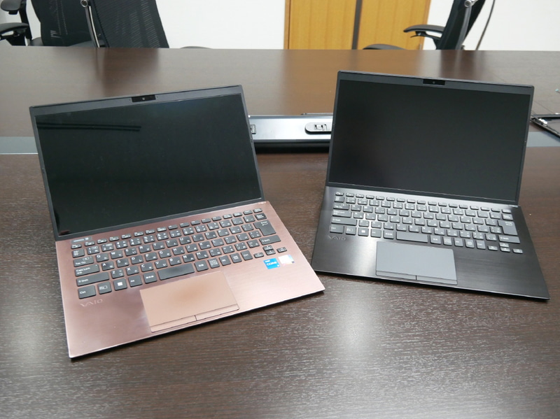 左が再生前のVAIO。右が再生後のReborn VAIO