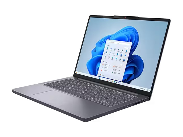 14型ディスプレイを搭載するレノボの「<a href="https://www.lenovo.com/jp/ja/p/laptops/ideapad/ideapad-3/ideapad-slim-3-gen-10-14-inch-amd/len101i0117" class="n" target="_blank">IdeaPad Slim 3 Gen 10 (14型AMD)</a>」。CPUはRyzen 5 7535HSで、16GBのメモリと512GBのSSDを搭載するモデルの直販価格は6万9,907円