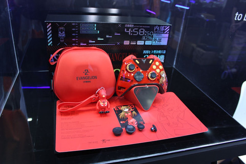 Flydigi APEX5 EVA Edition［新品未開封 限定版］値下げ可 Flydigi APEX5 EVA Edition［新品未開封 限定版］値下げ可 2025年最新