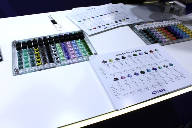 大量のキースイッチ見本