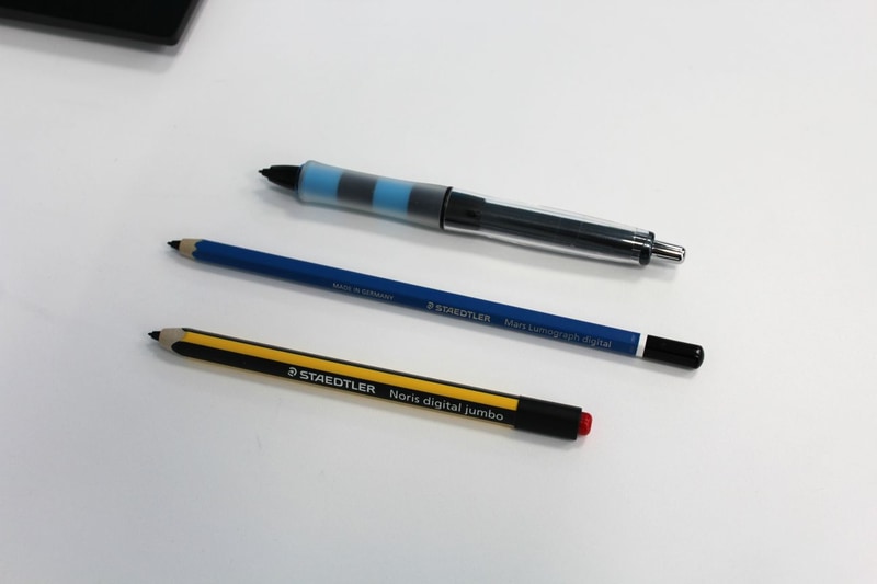 ワコムから展開中の、文具を模したペンも利用可能