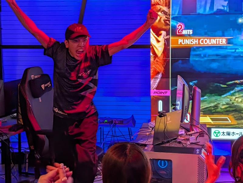 勝利の瞬間に吼える高木！