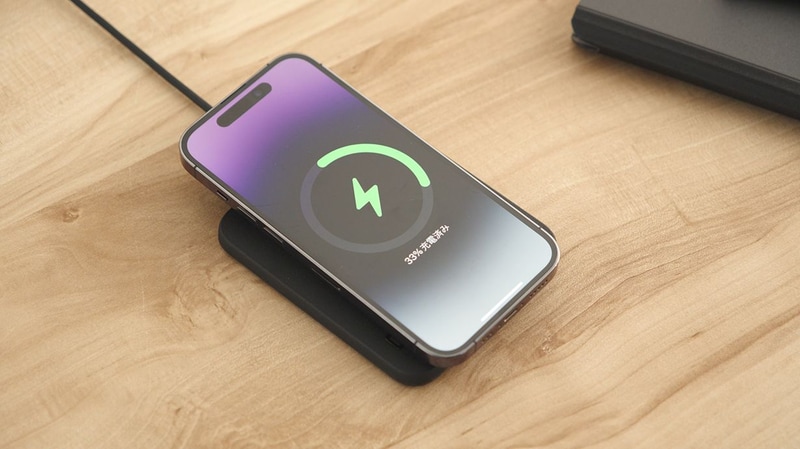 充電器として使用中のMugWarmer II