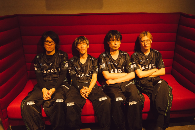惜しくも敗れてしまったVARRELのメンバーたち(撮影: 志田)