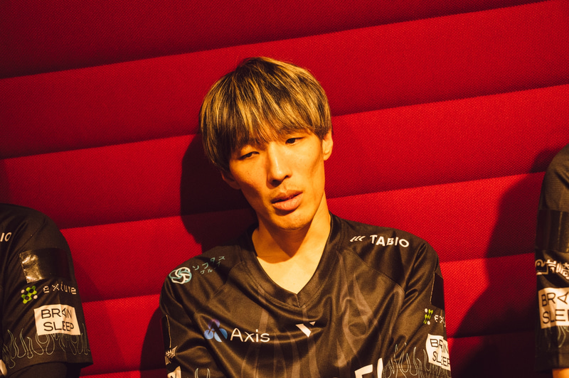 リーダーのマゴは作戦自体は成功だったとし、ここからポイントを稼いで1位奪還を狙うと語る(撮影: 志田)