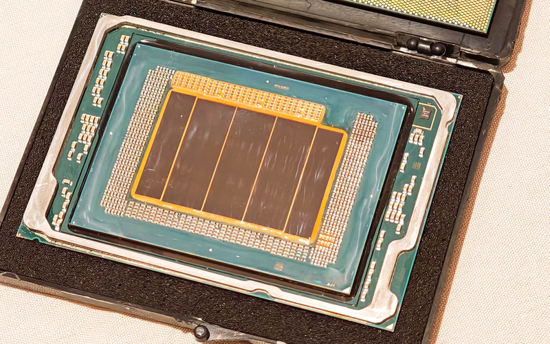 Foveros Direct 3Dを利用して実現される288コアCPU「Clearwater Forest」