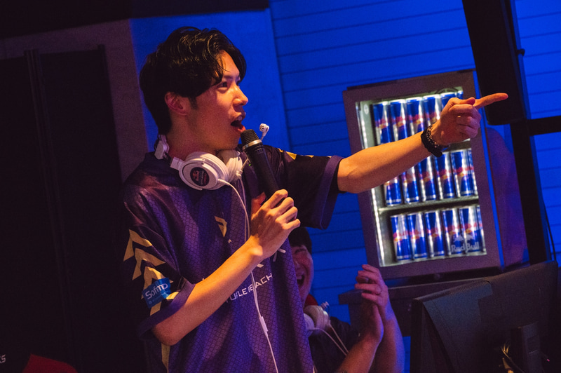 大将戦前のインタビューにてもけは「キーキーうるせえんだよな！」といきなりの挑発