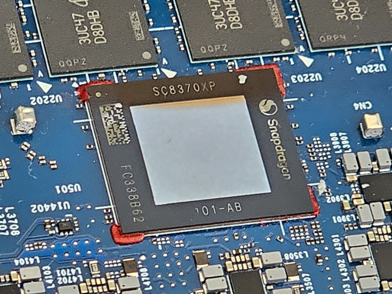 QualcommのSnapdragon Xシリーズ(Snapdragon X Elite)のパッケージ