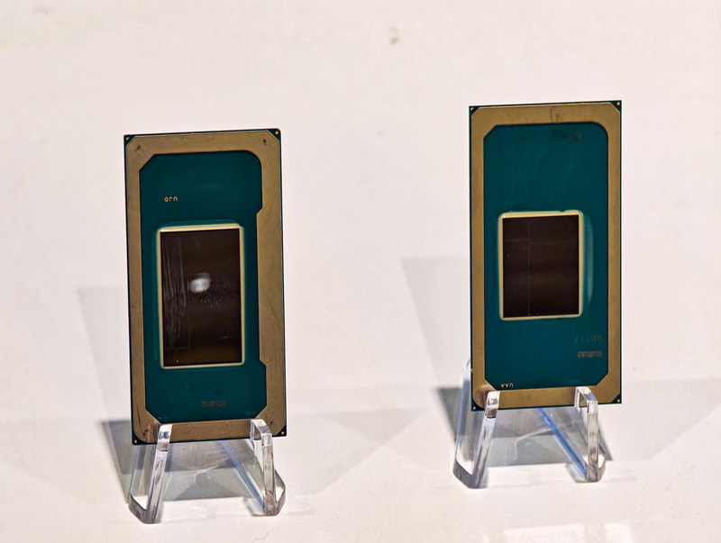 Intelが発表したPanther Lake、3つのバリエーションのうちの16 core 12 Xe(左)と16 core(右)