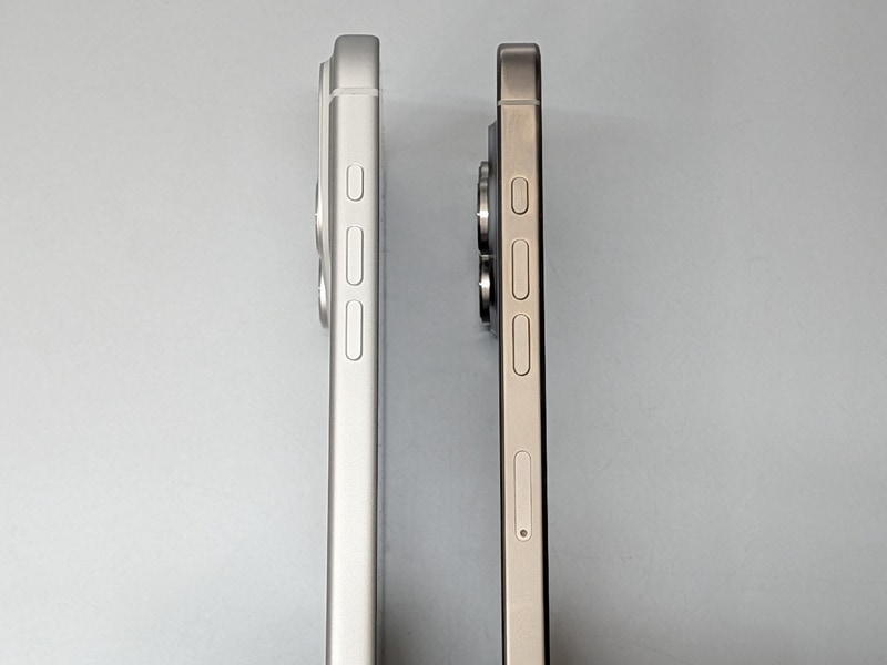 左側面。SIMカードスロットが廃止されているほか、断面がやや丸みを帯びているのが分かる
