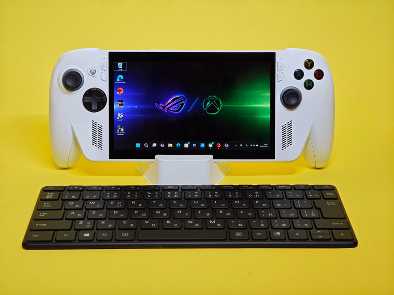 BluetoothキーボードやUSBキーボード、マウスなどを接続して普通のWindowsデバイスとして利用することももちろん可能