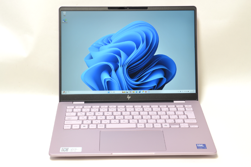 Core Ultra 7 255Uを搭載した「Omnibook 7 AI 14-fr0001TU」。NPUの性能は12TOPS
