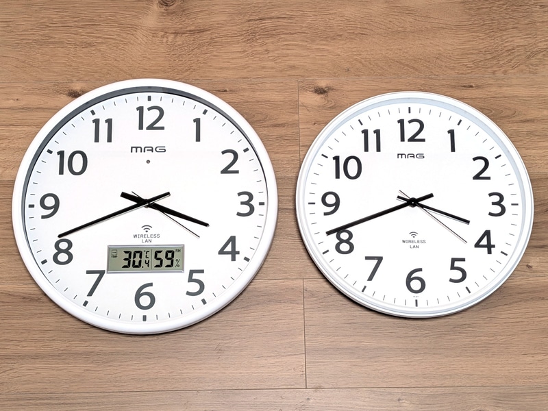 前回紹介した「W-811」(右)との比較。デザインはそっくりだが直径は368mmとひとまわり大きい。ちなみにカラーバリエーションはなくこの1種類のみ