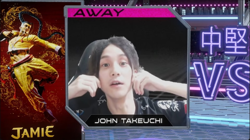 中堅戦前にナウマンの顔マネの一発芸を見せる竹内ジョン