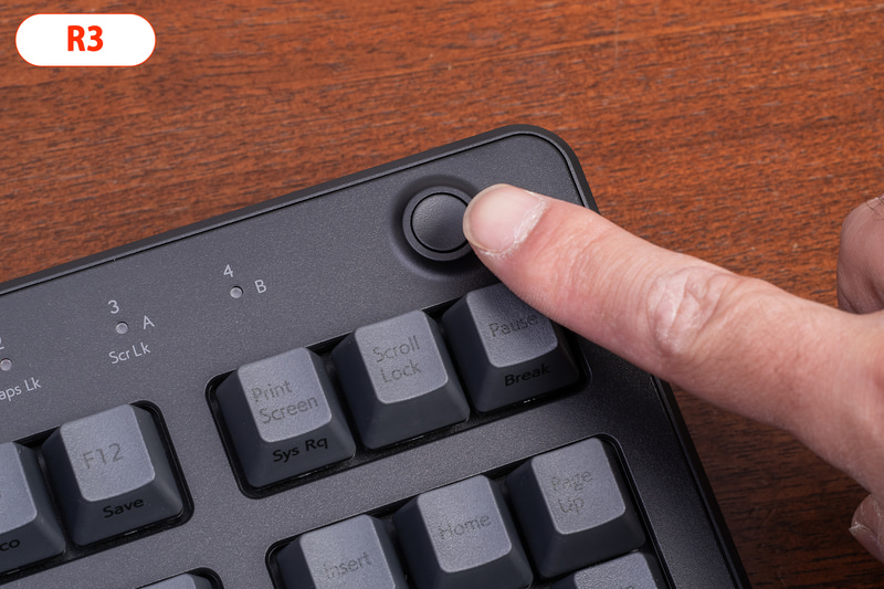 R3ではスタンバイ状態になると電源ボタンを押さないと復帰しない