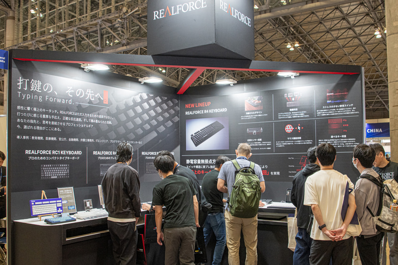 人だかりのできていたREALFORCEのブース