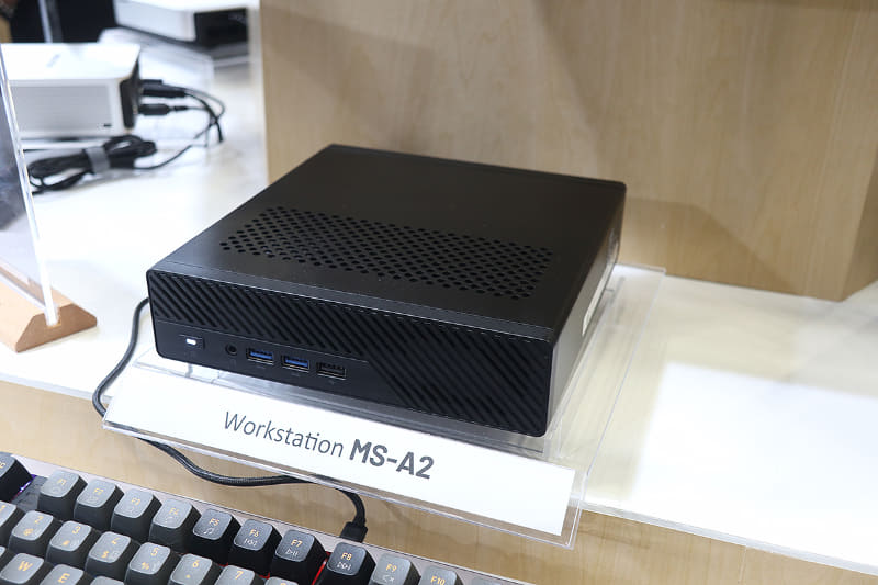 このほか、ブースでは販売中の「MS-A2」なども展示