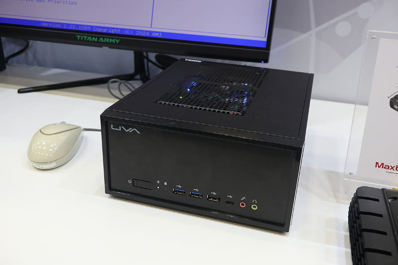 EOG内蔵PCのプロトタイプ