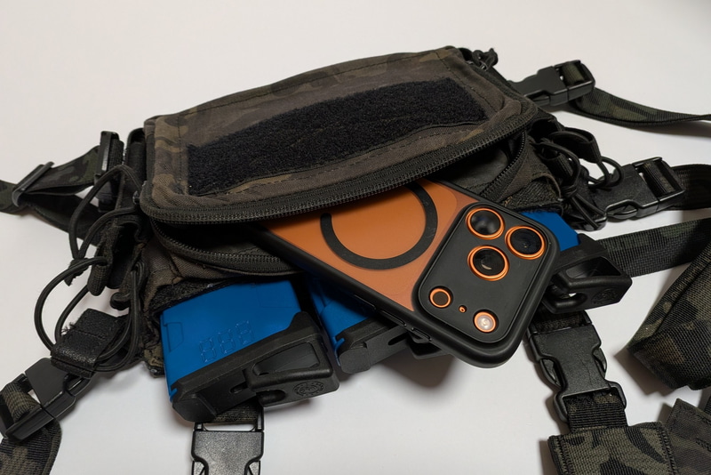 日常生活はともかく、アウトドアでの運動の際には軽さは大きなメリットです