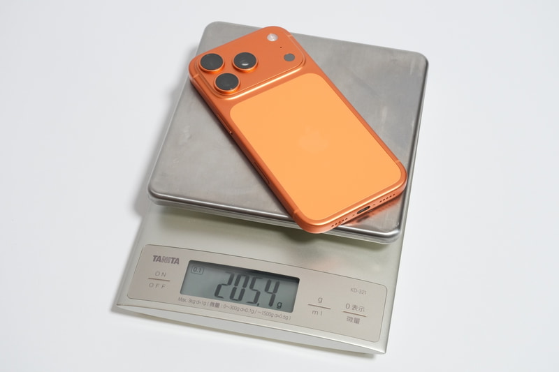 17 Proの実測重量は205.4g