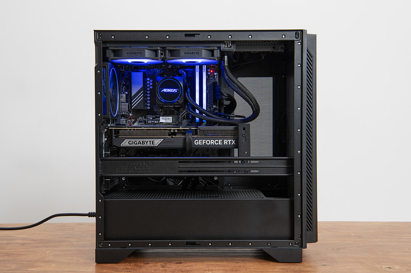 ライティングで内部の雰囲気を変えられるので見栄えにこだわることも可能だ