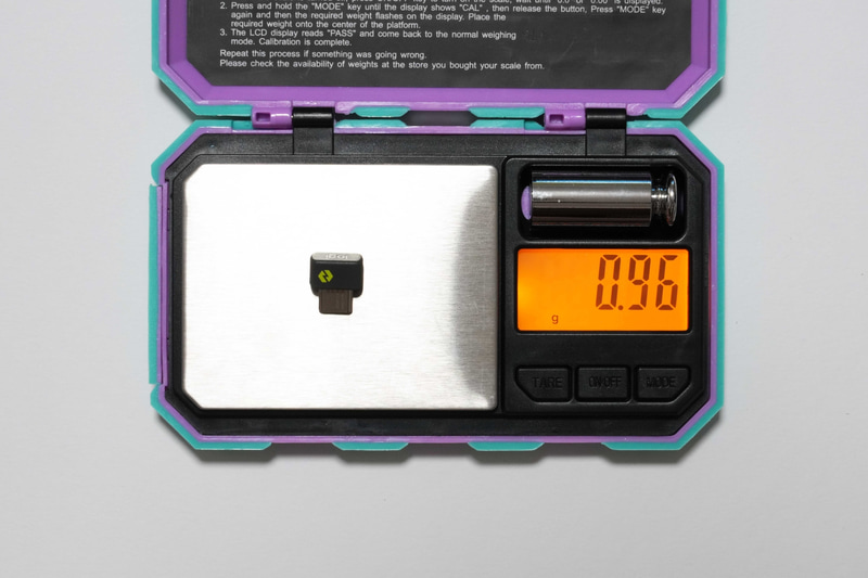 Logi Bolt USB-Cレシーバーの実測重量は0.96g
