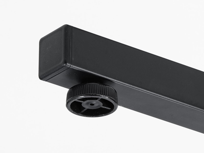 脚下のアジャスター