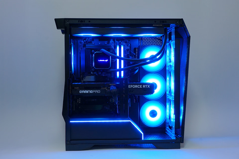 きらめくLEDにみなぎるパワー！しかも冷えて静かなんて満足度高すぎの