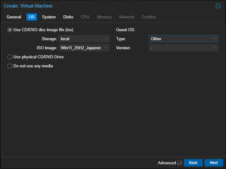 「OS」のタブで、あらかじめMicrosoftのサイトよりダウンロードして、PXVIRTの転送(localの中の「ISO Images」でアップロード)しておいたWindows 11 on Armのインストールイメージを入れておく。ただし「Guest OS」の「Type」は絶対にMicrosoft Windowsを選ばず「Others」を選ぶこと
