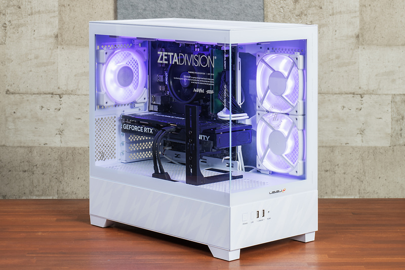 前面と側面の間の柱がないピラーレス仕様