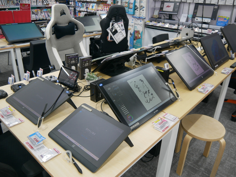 すべてのペンタブレットを実際に試用することができるようになっている