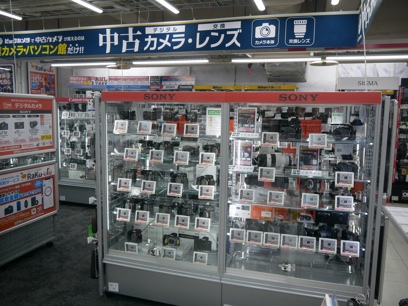 2階にある中古カメラのコーナー