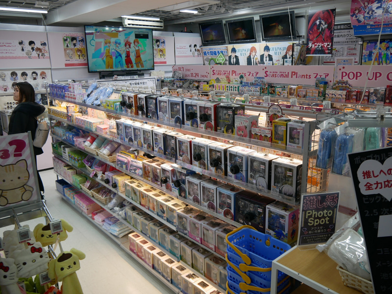 7階に設置したポップアップストアでは、キャラクターイベントなども開催