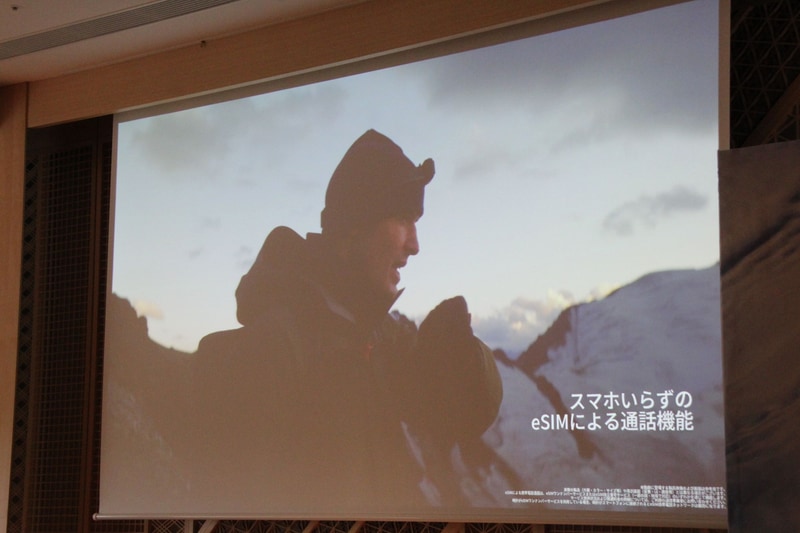 スマホを出しにくい場面でも、HUAWEI WATCH Ultimate 2単独で音声通話が可能