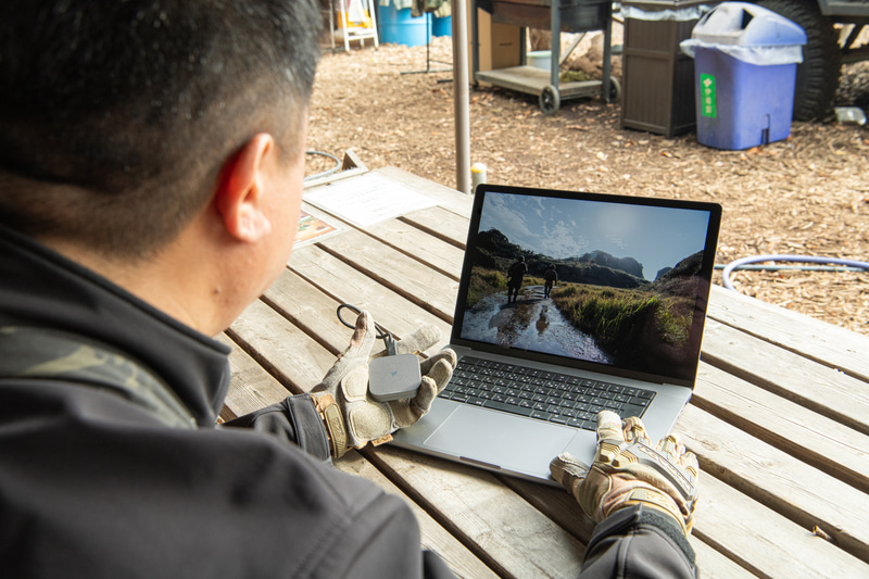 撮影したデータは休憩所「セーフティーエリア」でコピー。ゲームの合間の短い休憩時間にバックアップするためには、転送速度も重要な要素だ