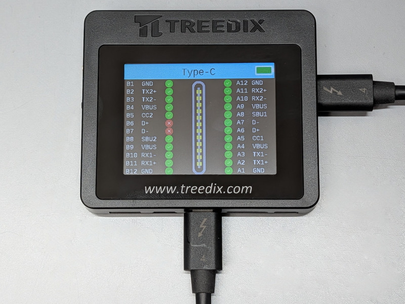 2番目の画面は、USBケーブルの内部の結線を表示してくれる。断線チェックには重宝する