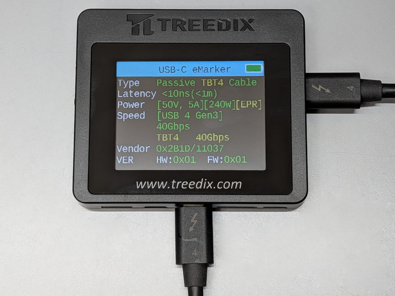 USB Type-CケーブルのeMarkerに書き込まれている内容を表示してくれる。最初の画面では「USB 3.2」となっていたが、この画面では「USB 4 Gen3」と表示されているほか、TBT4(Thunderbolt 4)対応であることも明記されている