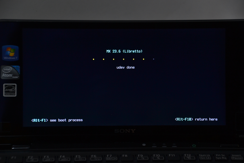 起動するまでしばらく待つ