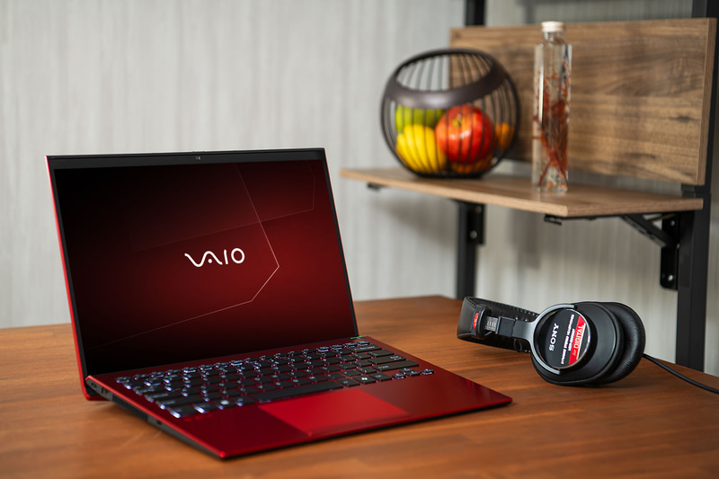 <a href="https://store.vaio.com/shop/e/ePC10/" class="n" target="_blank">VAIO SX14-R</a>