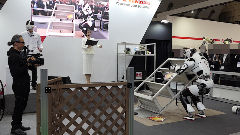 重さ30kgの棚を避ける