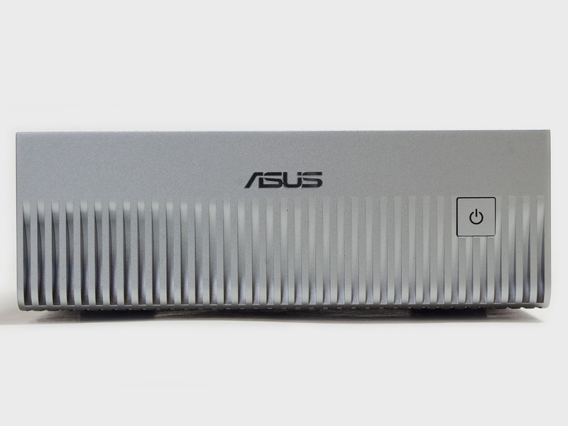 前面は電源ボタンのみ