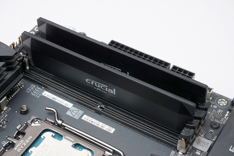 32GB環境はMicronのCrucial DDR5 Pro CP2K16G60C36U5Bを2枚装着