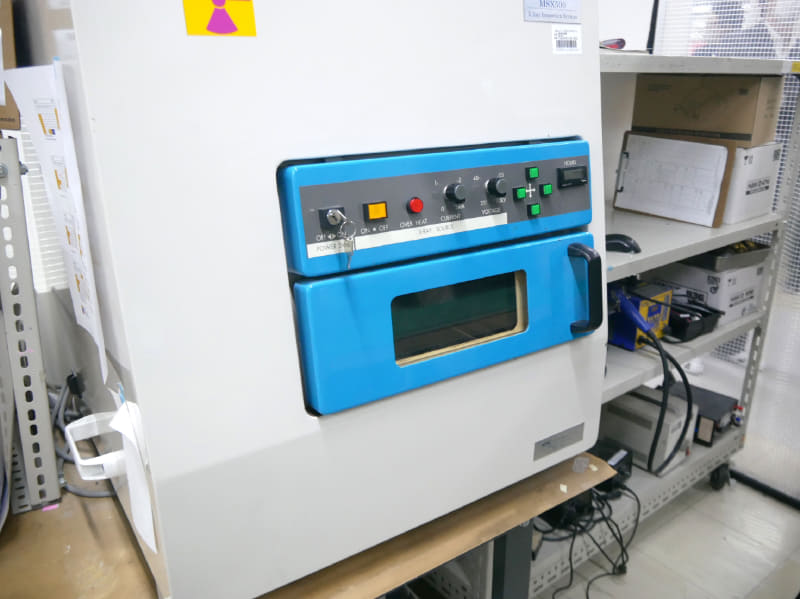 X線を利用してハンダの状態も確認する