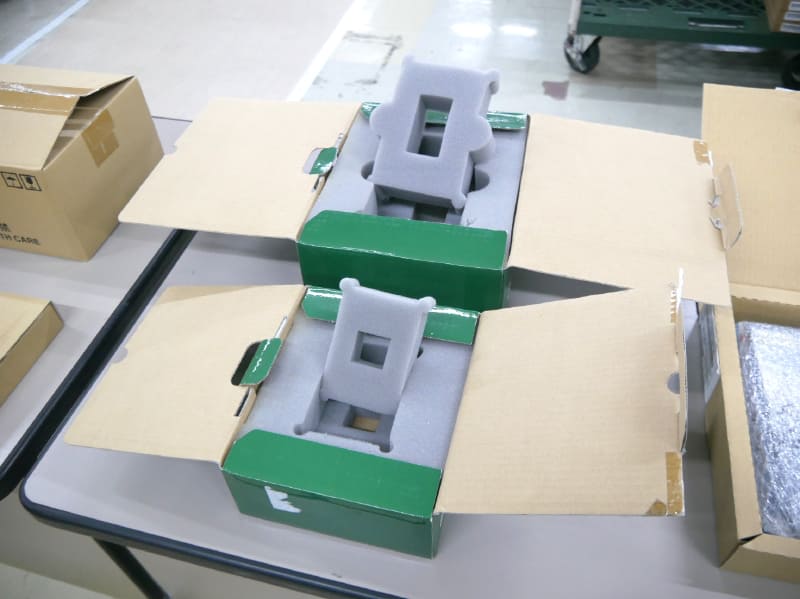 部品ごとにさまざまな個装箱が用意されている