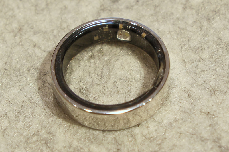 リングの内側にセンサーを搭載
