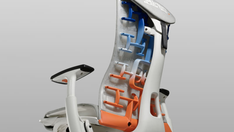 カスタムデザインが施されたEmbody Gaming Chair