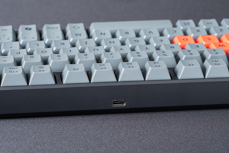 USB接続による有線タイプだ