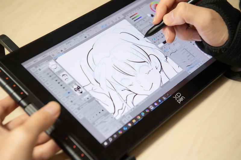 宮下先生も驚きの2万9,980円という価格。でも問題なく絵を描けるとのこと