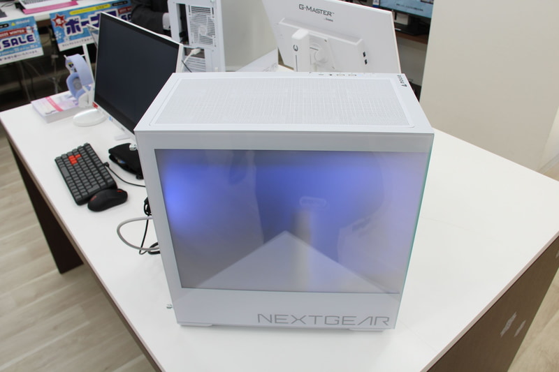 左端がモード切替スイッチ